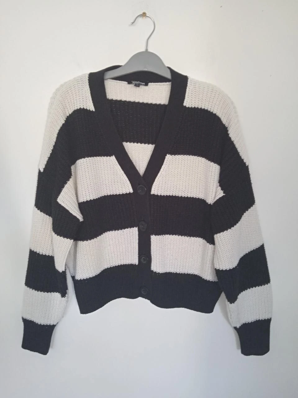Gilet cardigan rayé blanc et noir, grosse maille jennyfer taille S/36